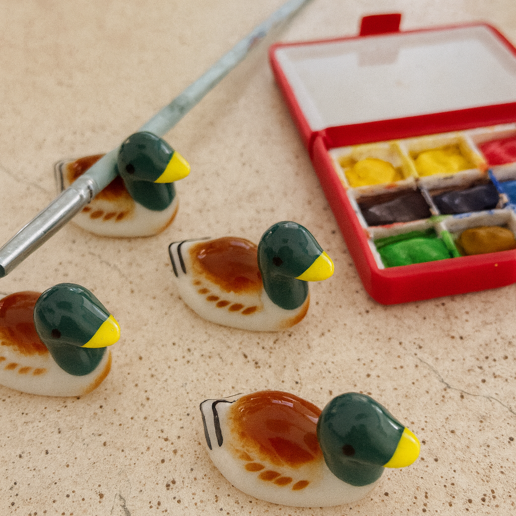 🦆 Reposapinceles Patito  – Soporte de Pincel de Cerámica