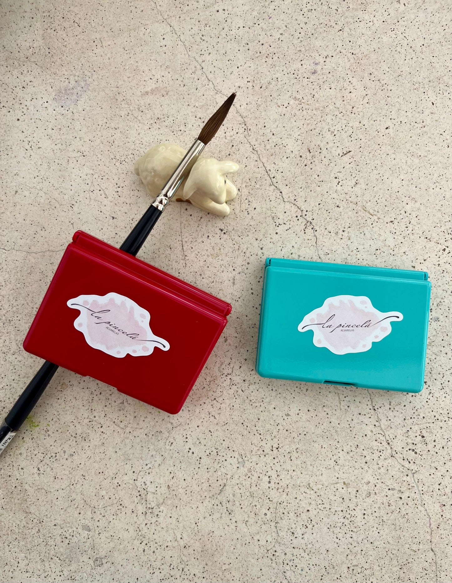 Paleta de Acuarelas Profesionales Holbein – 12 colores