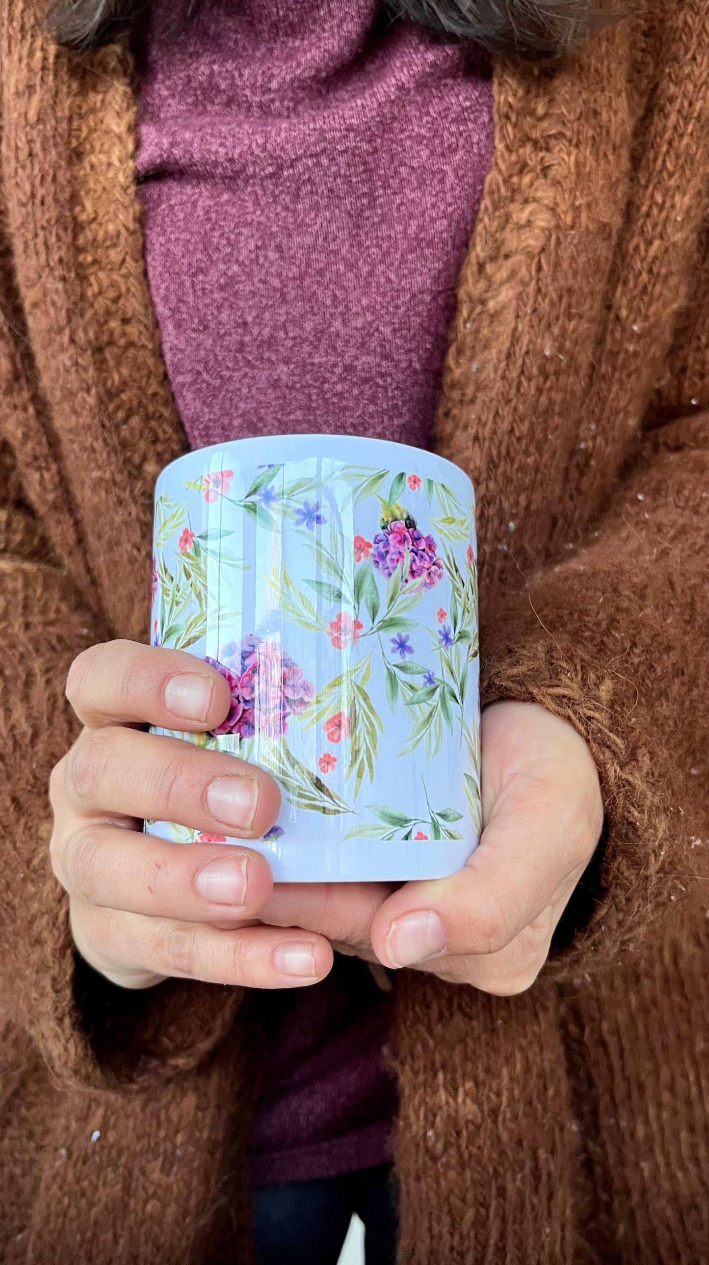 Taza hortensias - Fondo blanco